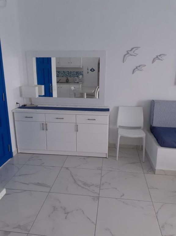 Blue And White Studios & Apartments Λευκός Καρπάθου Εξωτερικό φωτογραφία