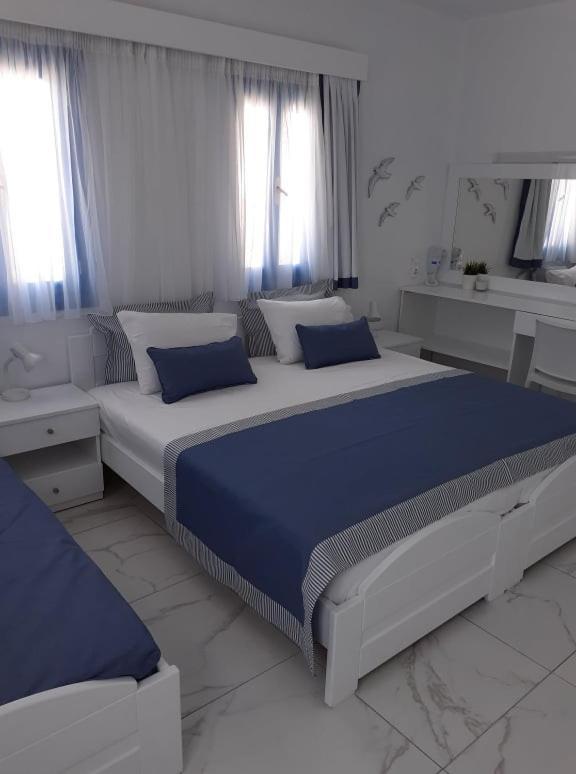 Blue And White Studios & Apartments Λευκός Καρπάθου Εξωτερικό φωτογραφία