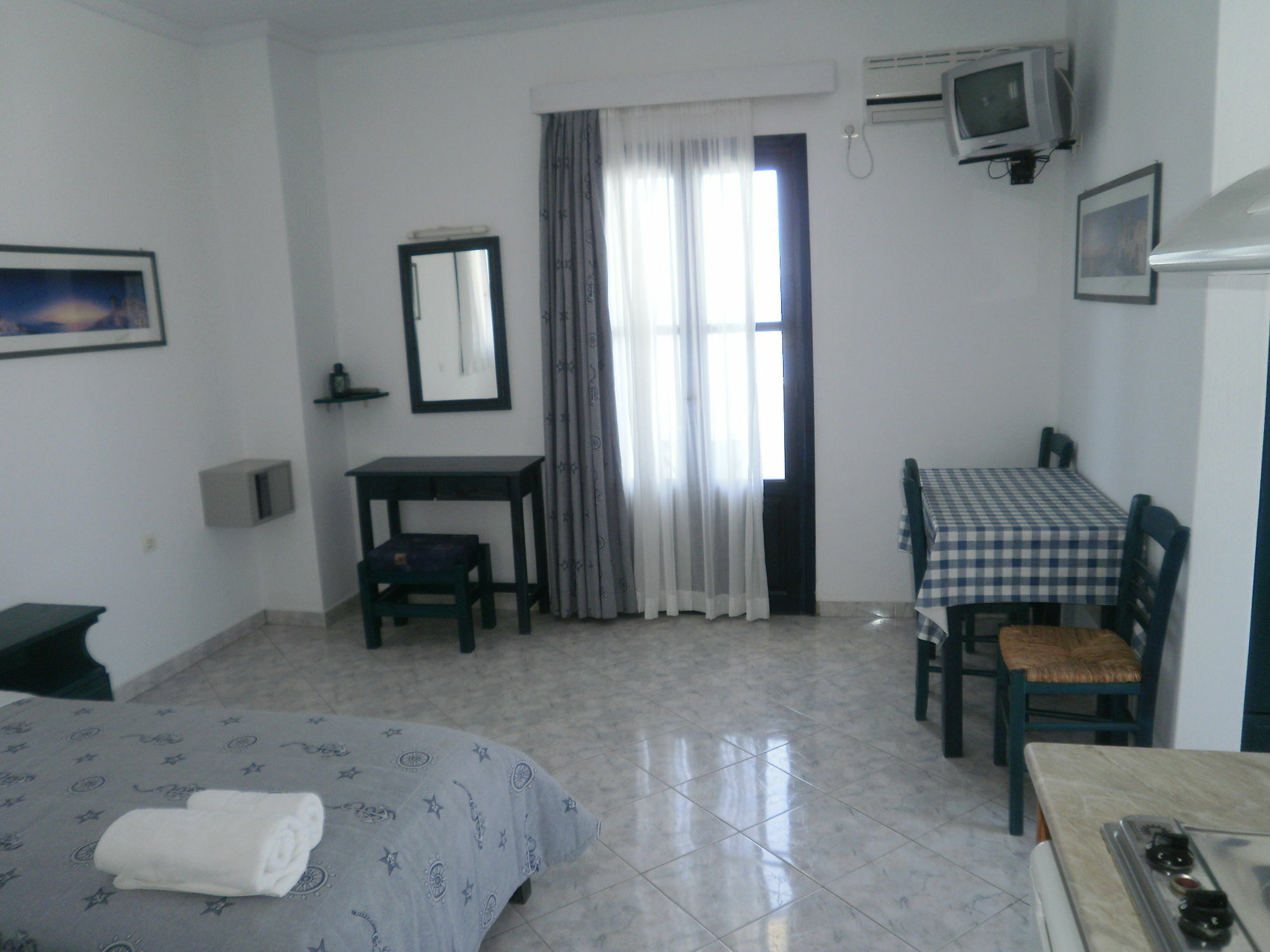 Blue And White Studios & Apartments Λευκός Καρπάθου Εξωτερικό φωτογραφία