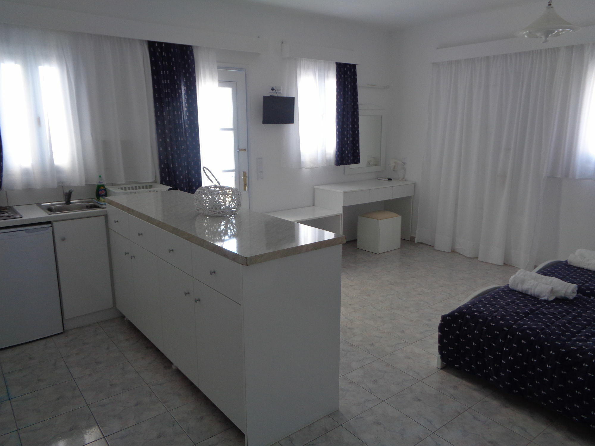 Blue And White Studios & Apartments Λευκός Καρπάθου Εξωτερικό φωτογραφία